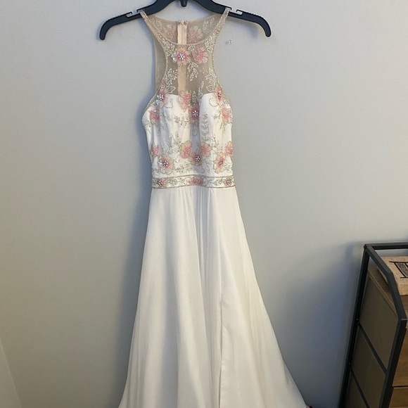 White prom dress - Picture 3 of 4